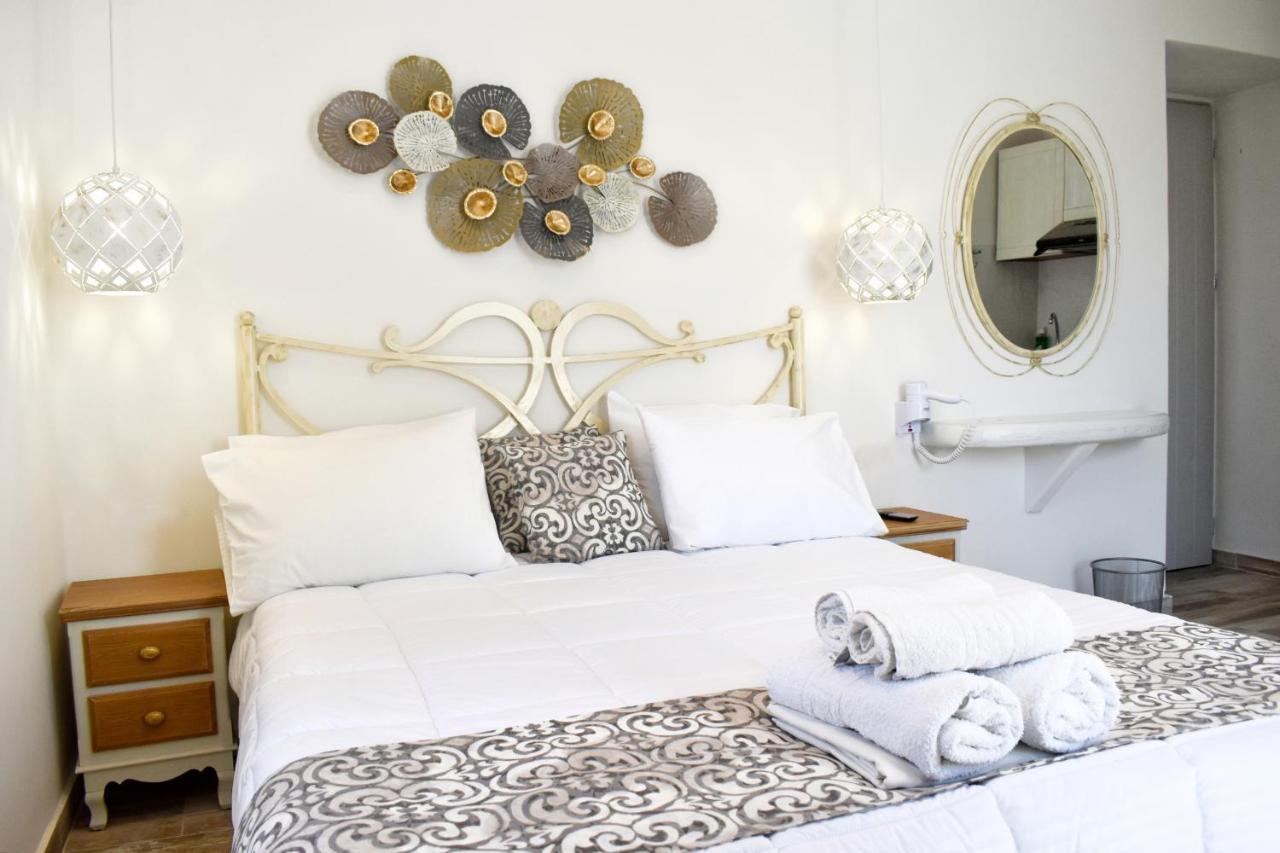 Naxos Enjoy Apartments Naxos City Екстер'єр фото