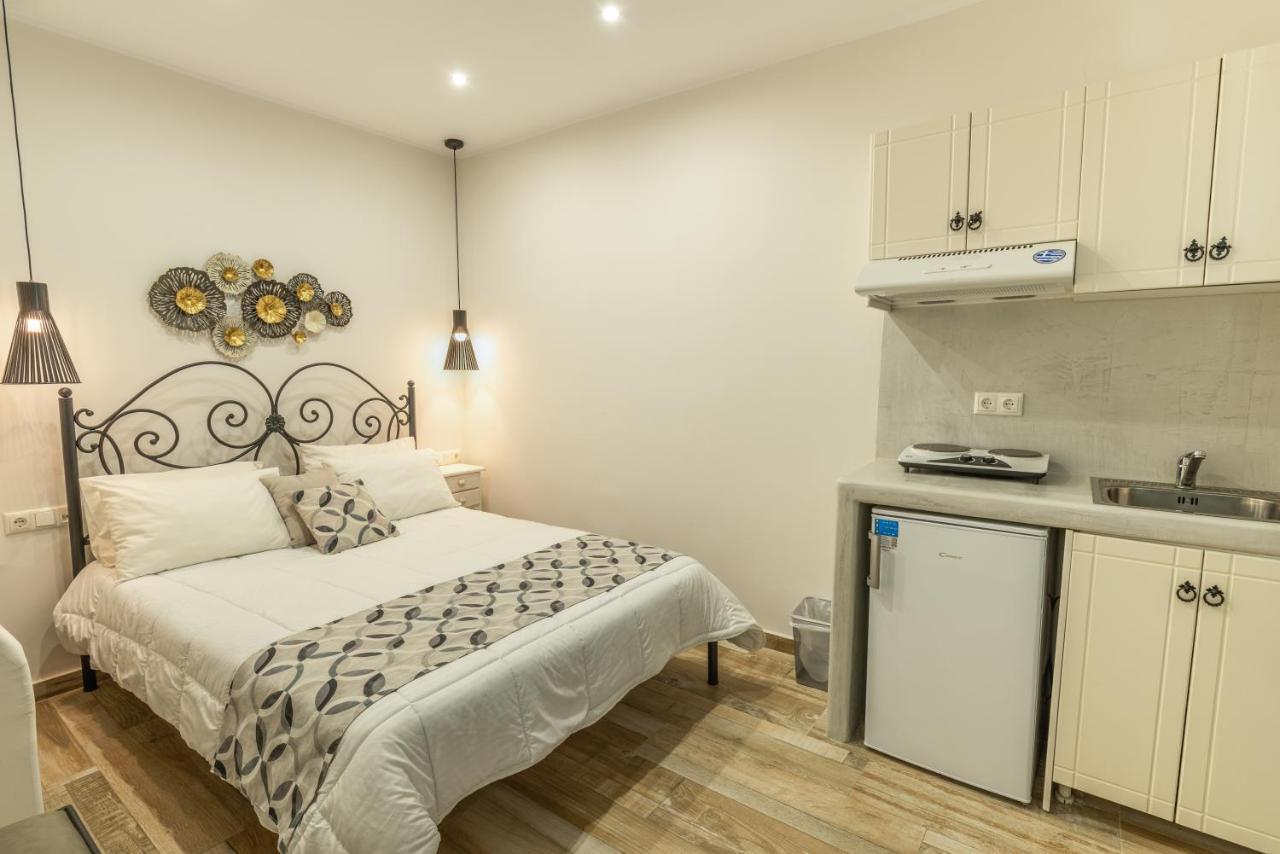 Naxos Enjoy Apartments Naxos City Екстер'єр фото
