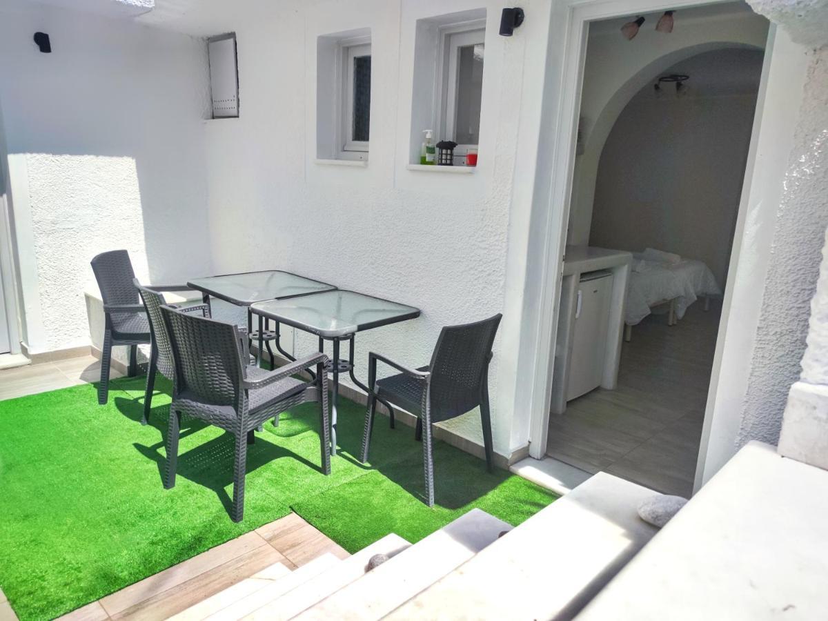 Naxos Enjoy Apartments Naxos City Екстер'єр фото
