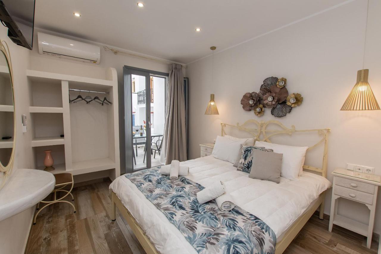 Naxos Enjoy Apartments Naxos City Екстер'єр фото