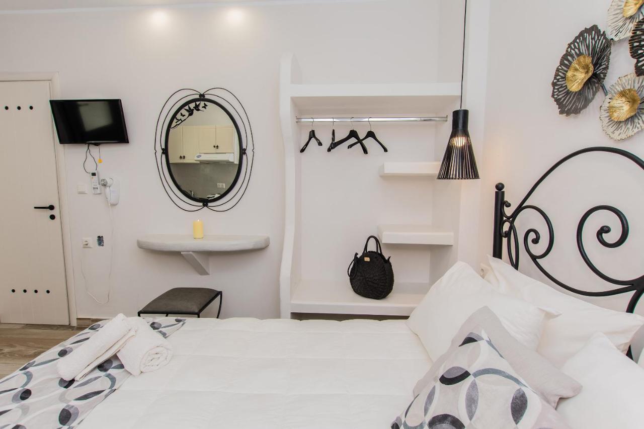 Naxos Enjoy Apartments Naxos City Екстер'єр фото